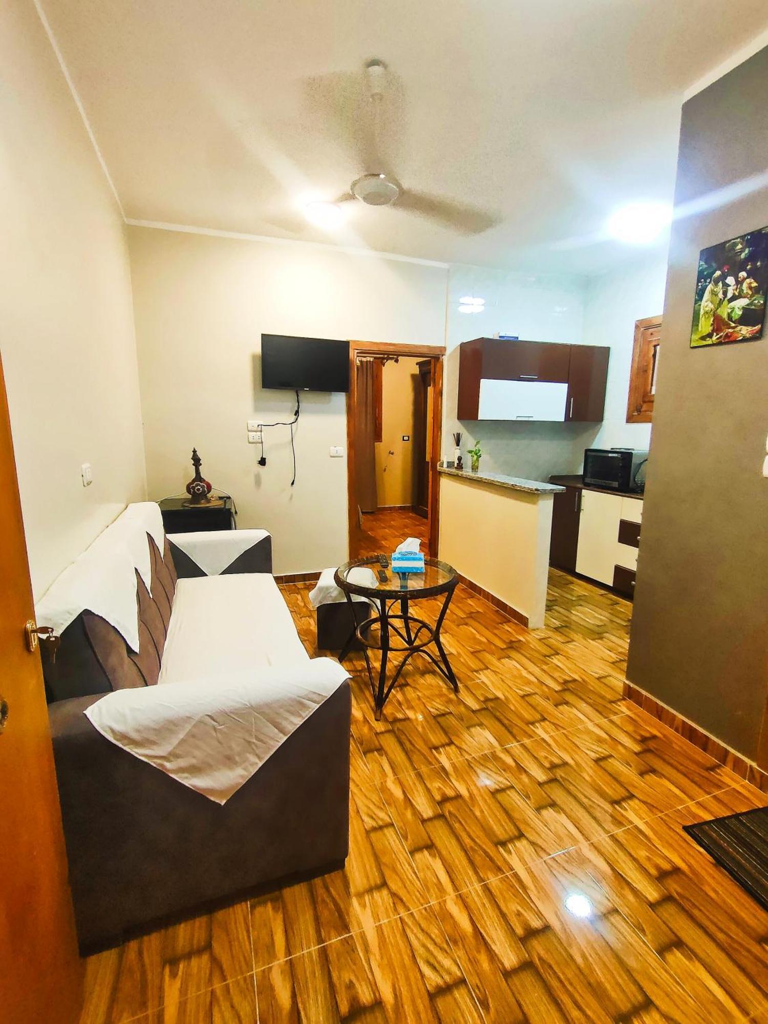 Azazi House Appartamento *